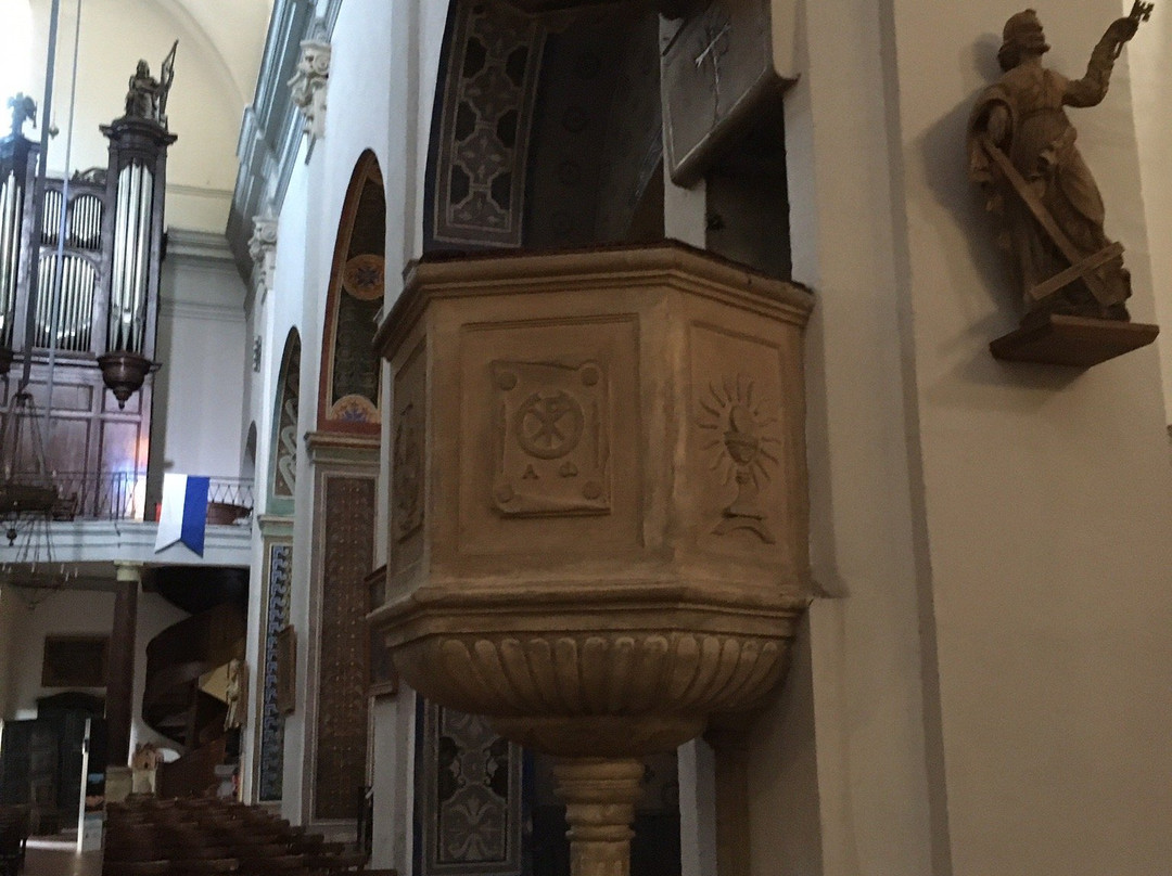 Eglise Saint-Pierre景点图片