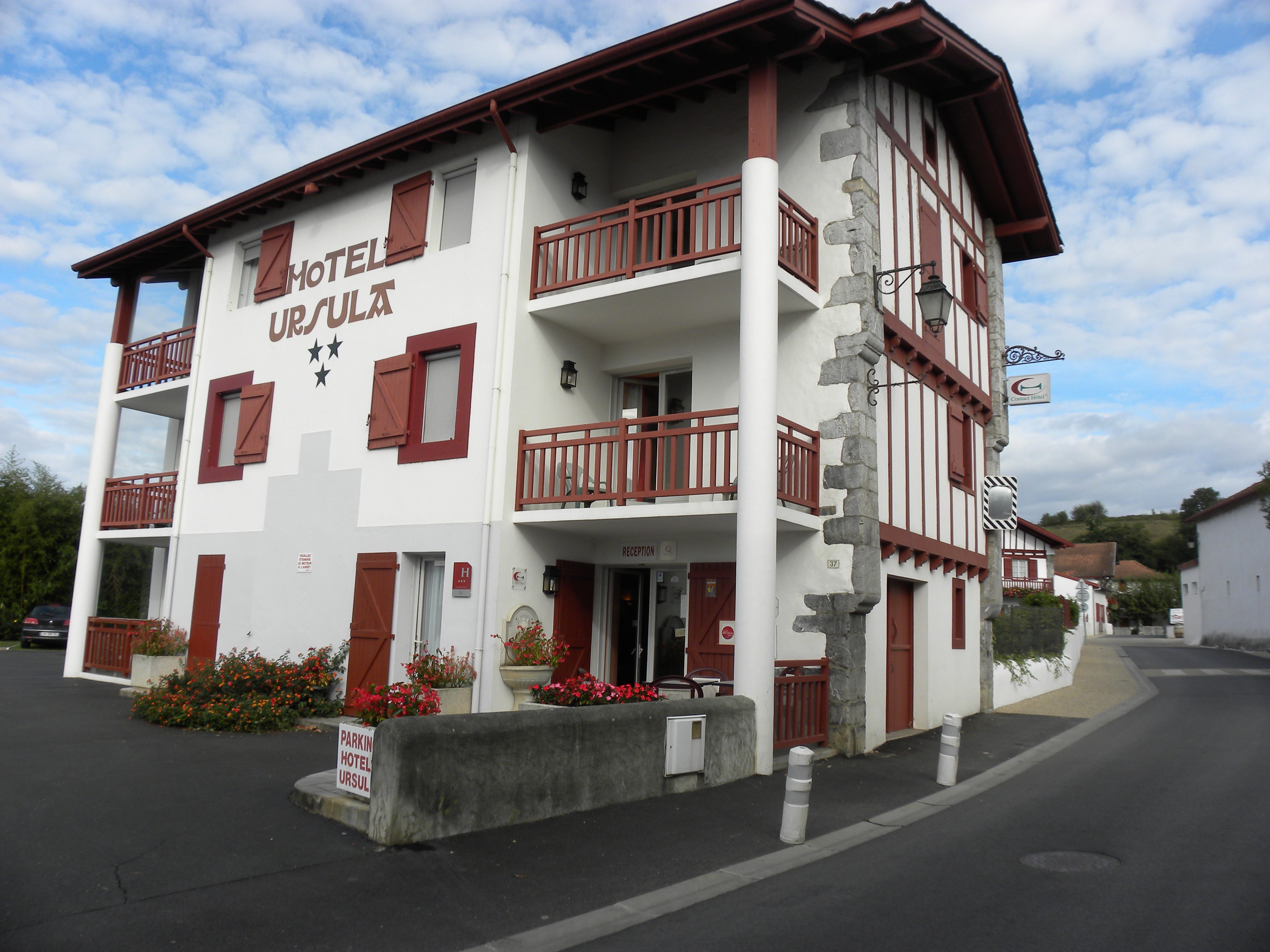 Hotel Ursula-官方