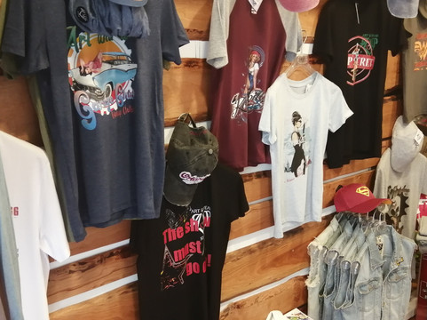 Art & Wear Store-的里雅斯特必去景点