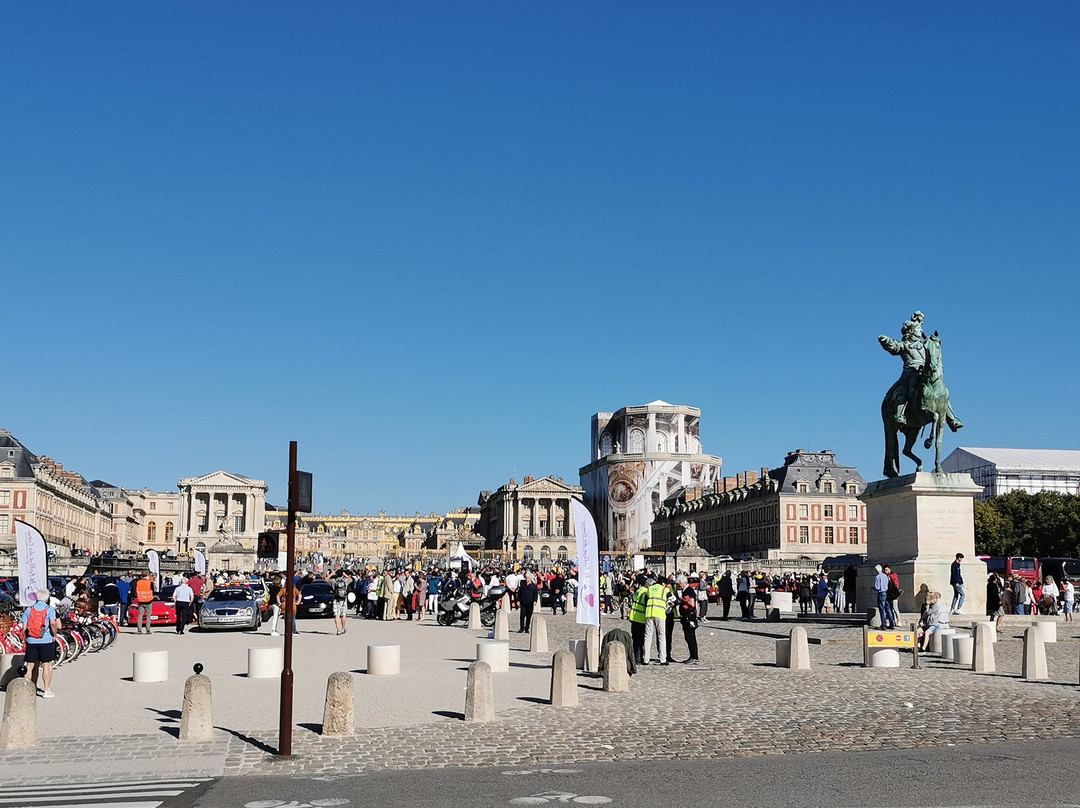 Monument a Louis XIV景点图片