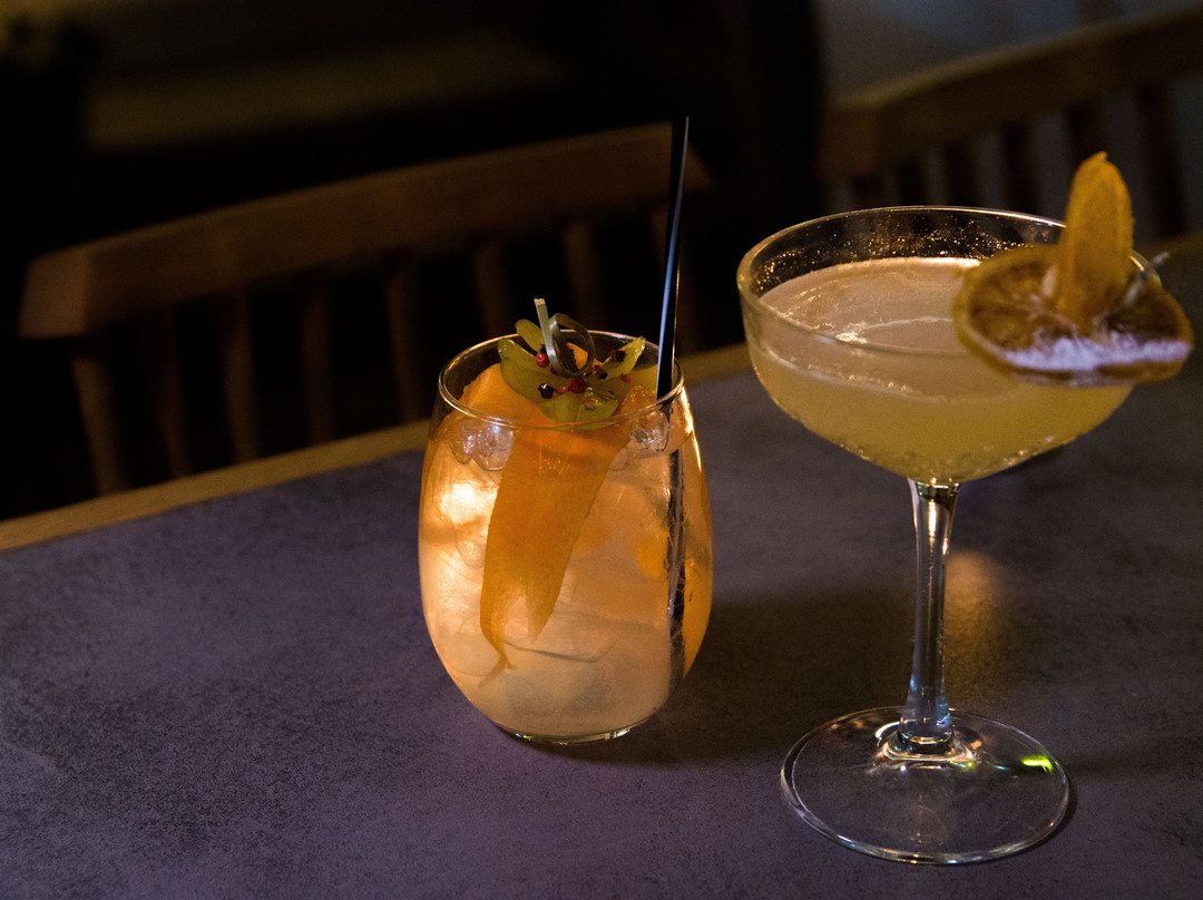 Street Cafe Cocktail Bar-Limenaria必去景点