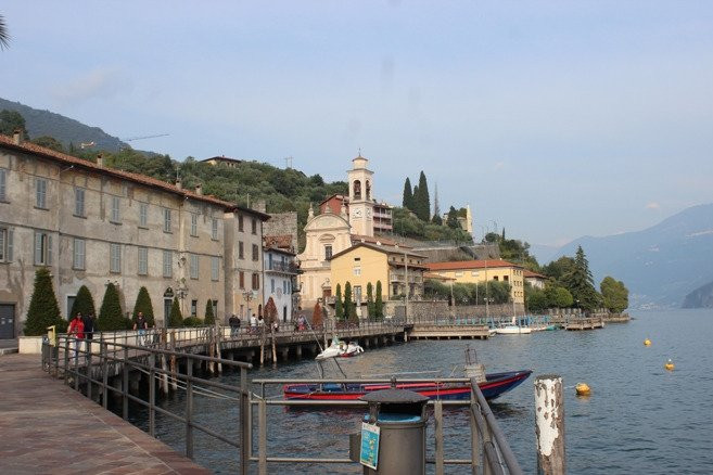 Promenade Lungolago dei gabbiani景点图片