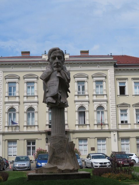 Statue of Kuno Klebelsberg景点图片