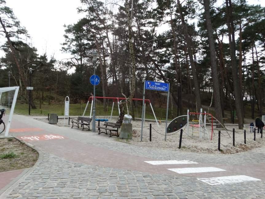 Ławeczka Ireny Kwiatkowskiej景点图片