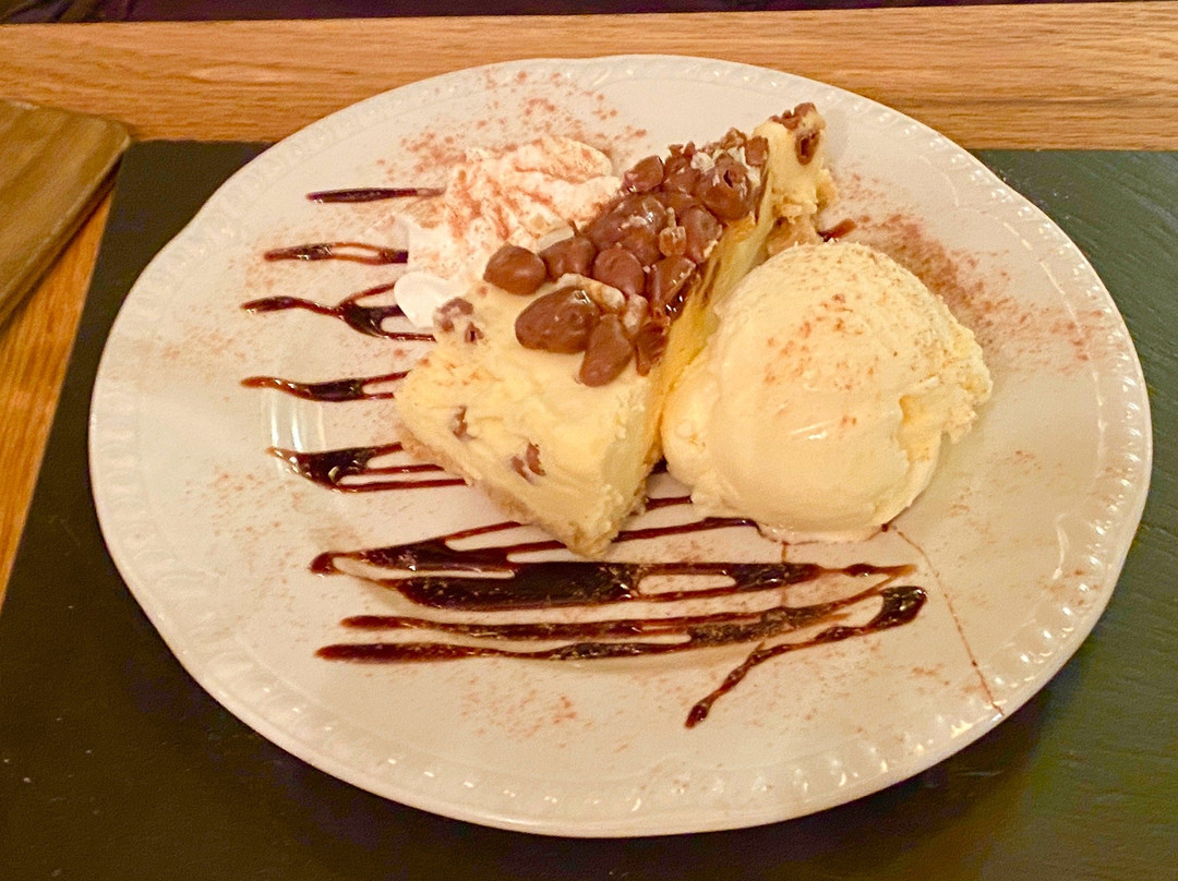Three Horseshoes Inn主图