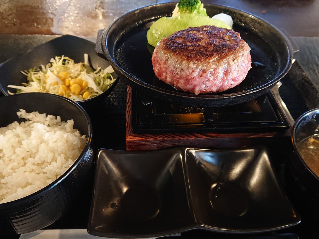 とろけるハンバーグ 福よし 本厚木店