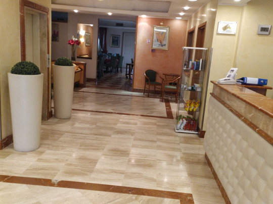 波梅齐亚总统酒店主图