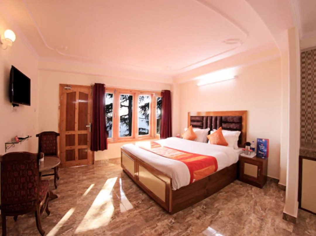 Goroomgo Kalra Regency Shimla