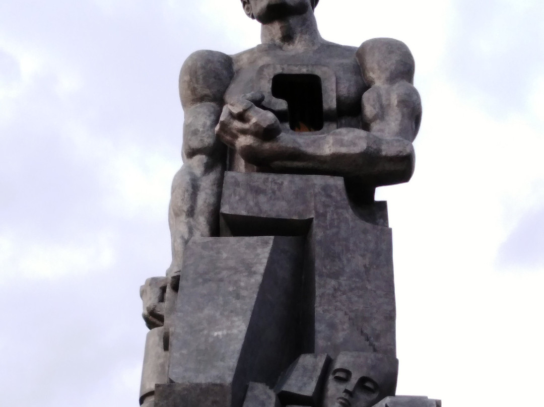 Monument to the Dead Miners-克麦罗沃必去景点