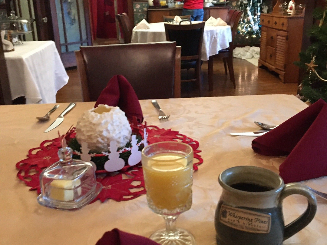 Whispering Pines Bed And Breakfast主图