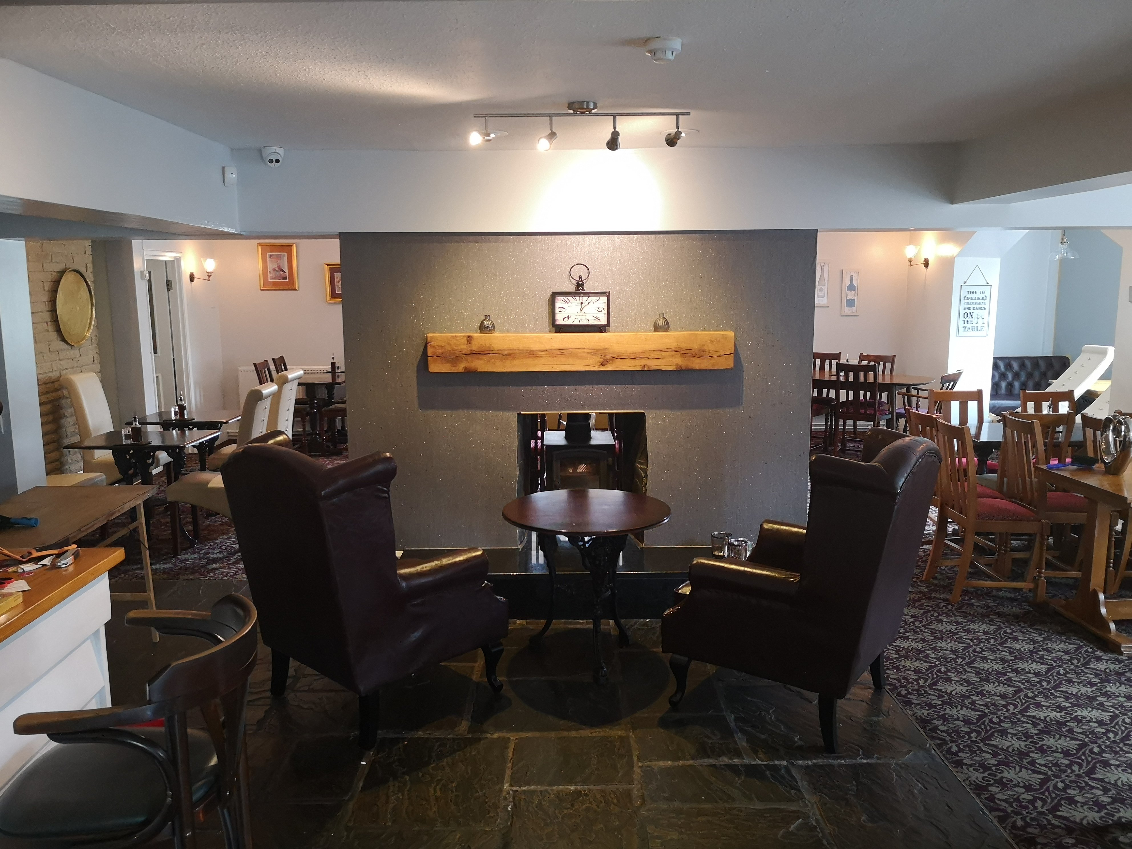 Black Bull Inn-官方