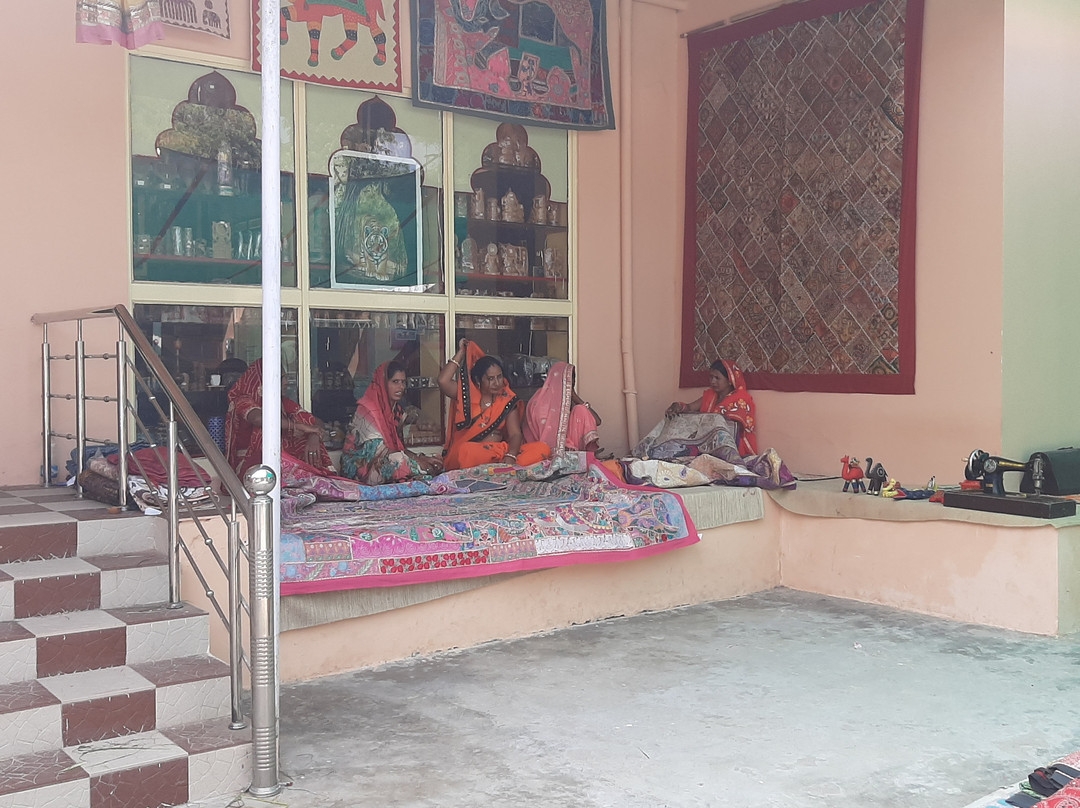 Village Women Craft景点图片
