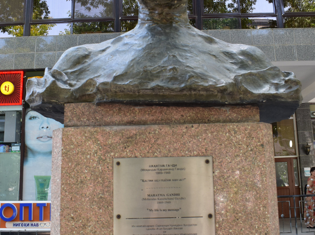 Monument to Mahatma Gandhi-杜尚别必去景点