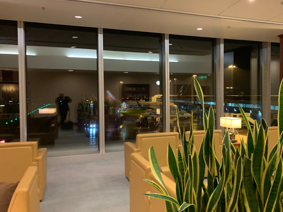 Manchester Airport Lounges景点图片