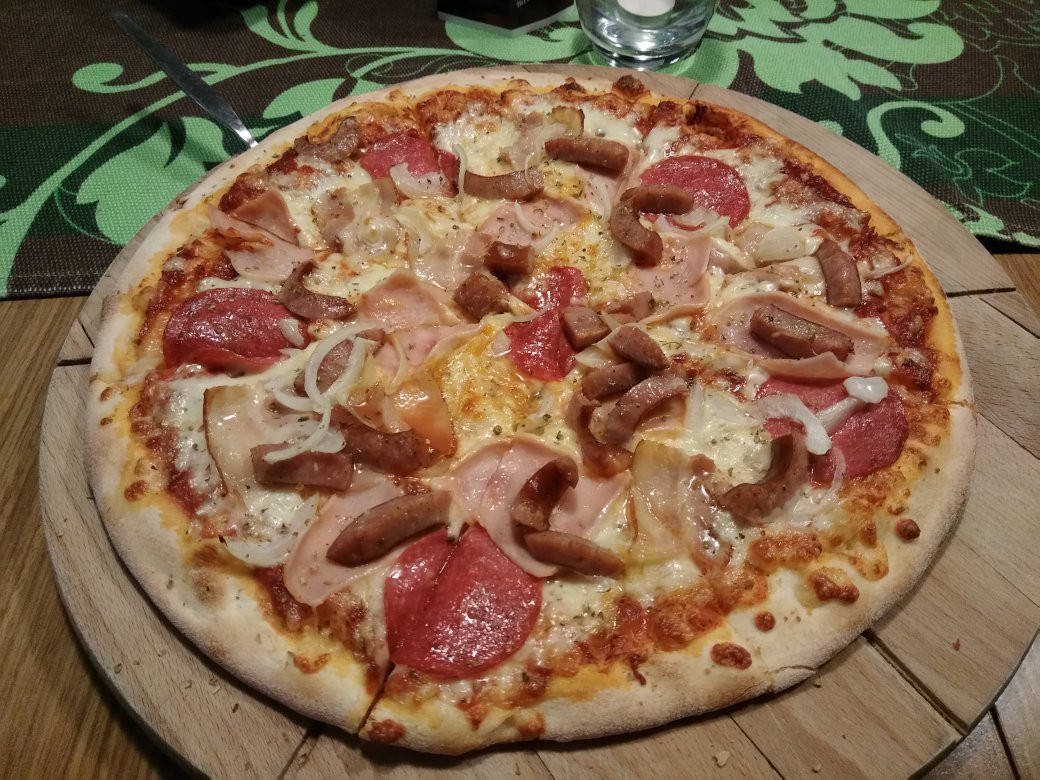 Pizza House