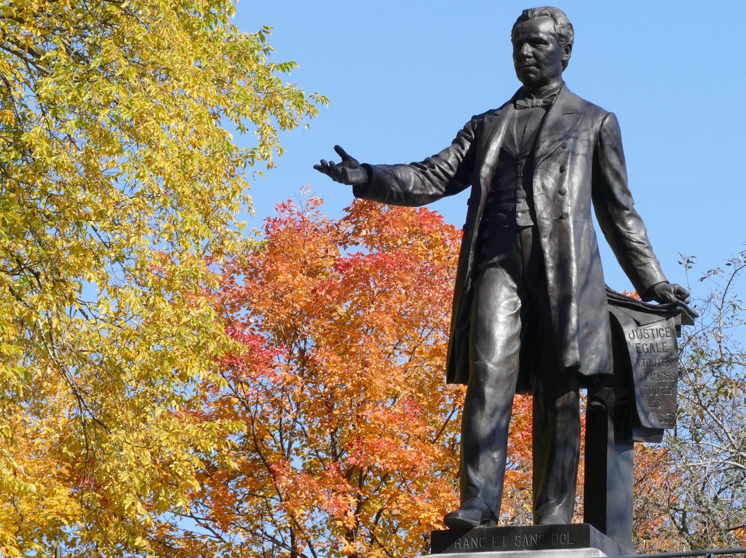 Monument de Sir George-Étienne Cartier (Parc Montmorency)-魁北克市必去景点