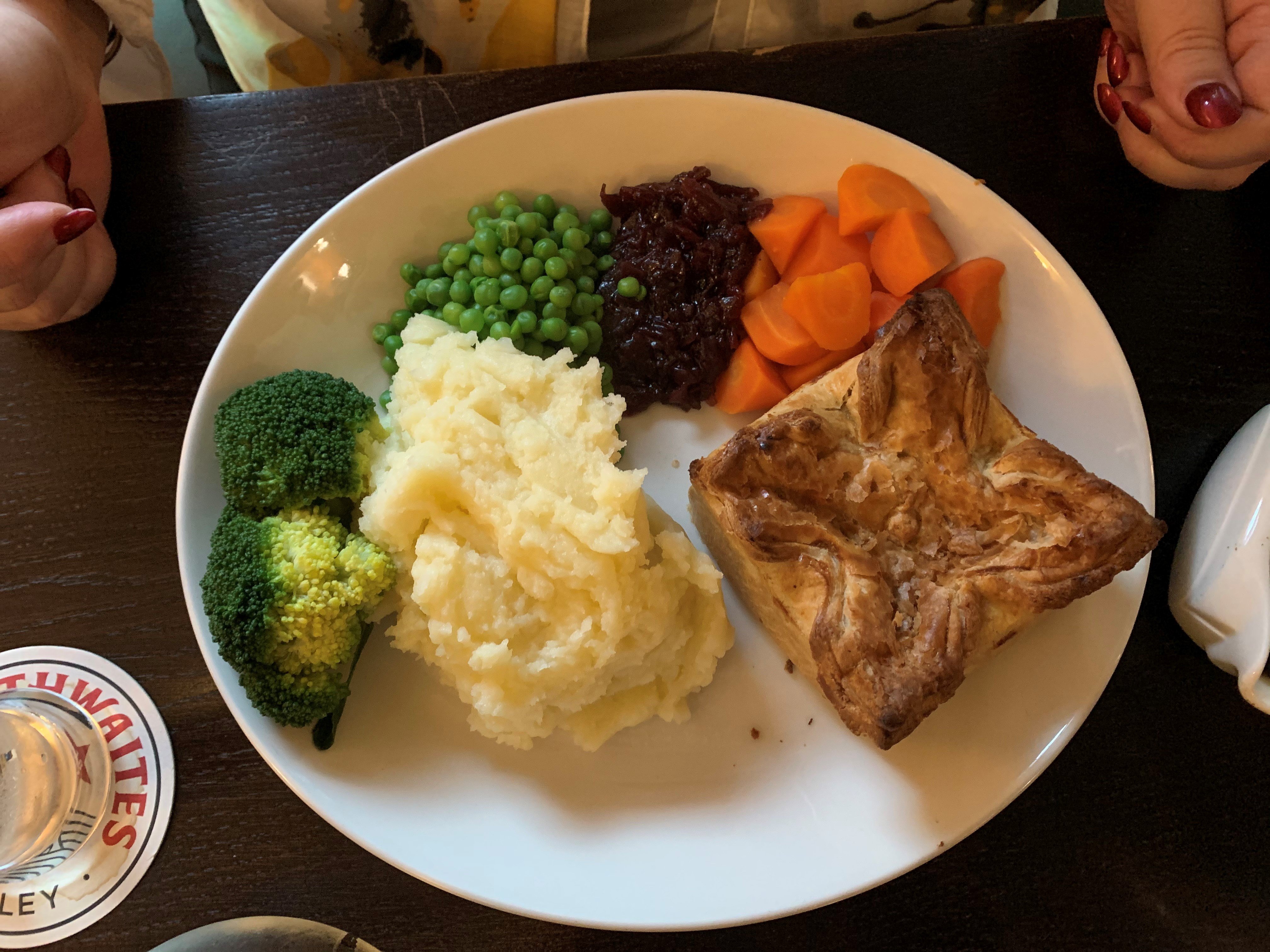 Craven Heifer At Stainforth-餐饮
