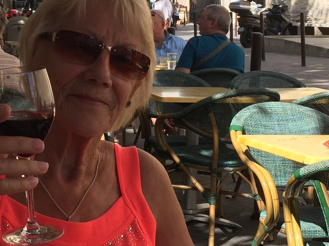 Hôtel Kyriad Saint Etienne Centre主图