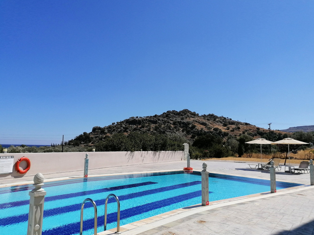 Daniel Luxury Apartments & Hotel主图