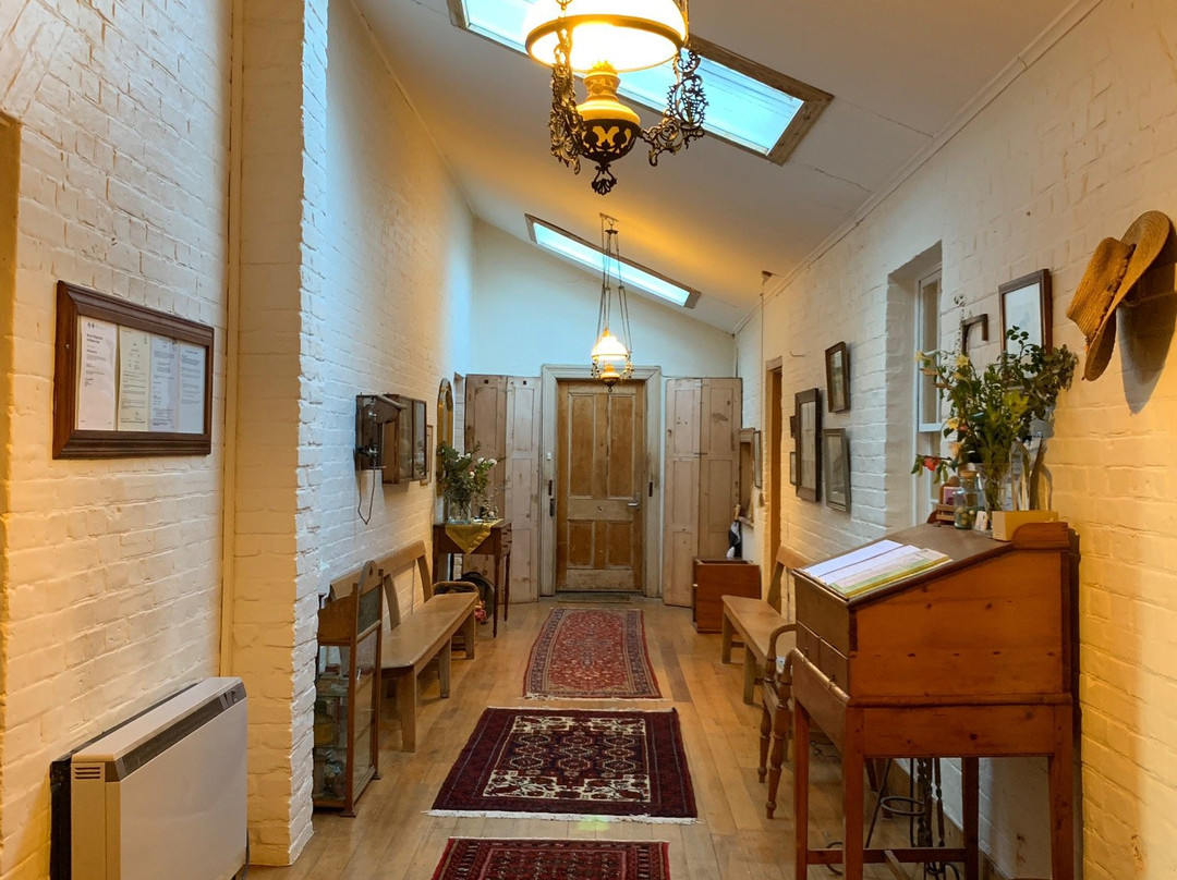 The Racecourse Inn主图