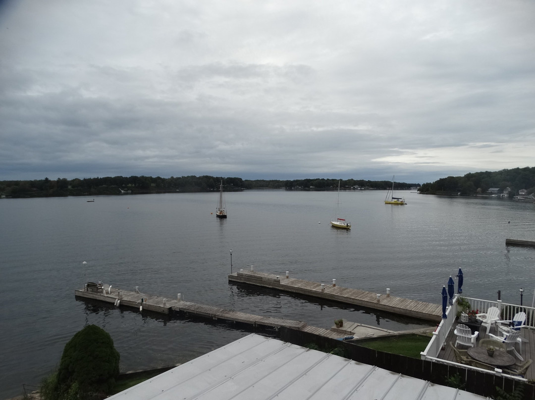 Pleasant Beach Hotel主图