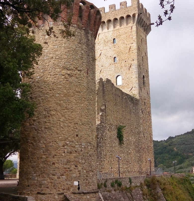 Castello dei Vescovi di Luni景点图片