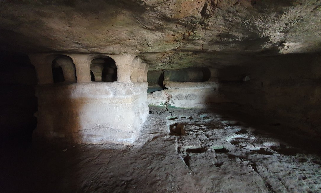 Grotta Delle Trabacche景点图片