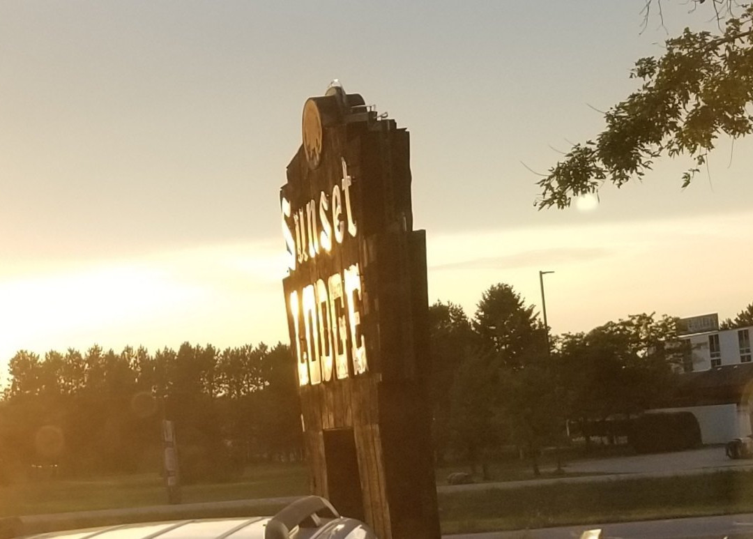 Sunset Lodge Escanaba主图