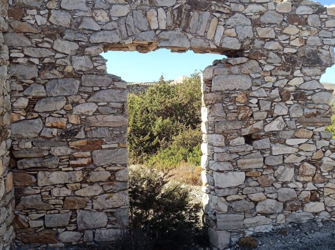 Marathi Marble Quarries-帕罗斯岛必去景点