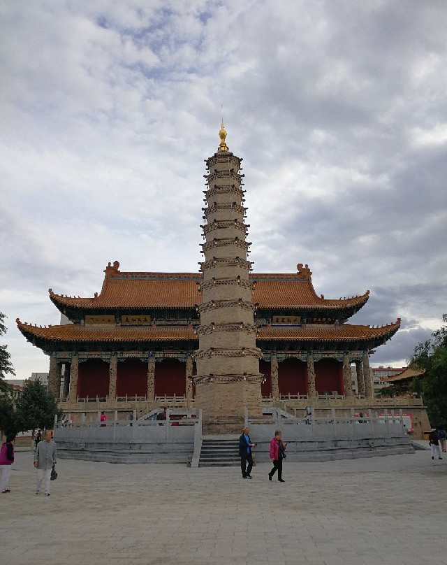 罗什寺塔景点图片