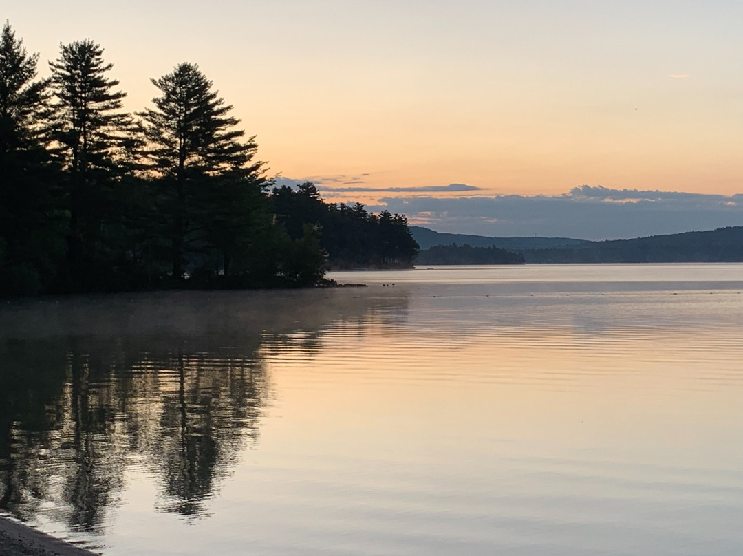 Allen Albee Beach-沃尔夫伯勒必去景点