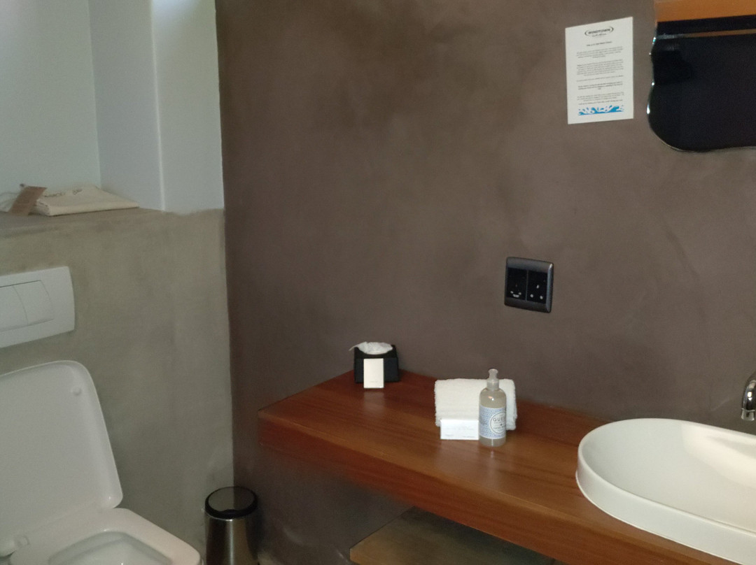 Windtown Lagoon Hotel主图