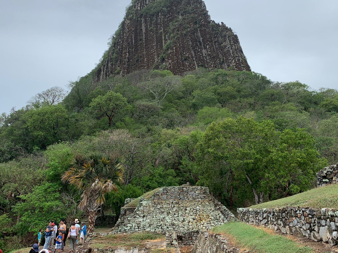 Quiahuiztlan Archaeological Zone景点图片