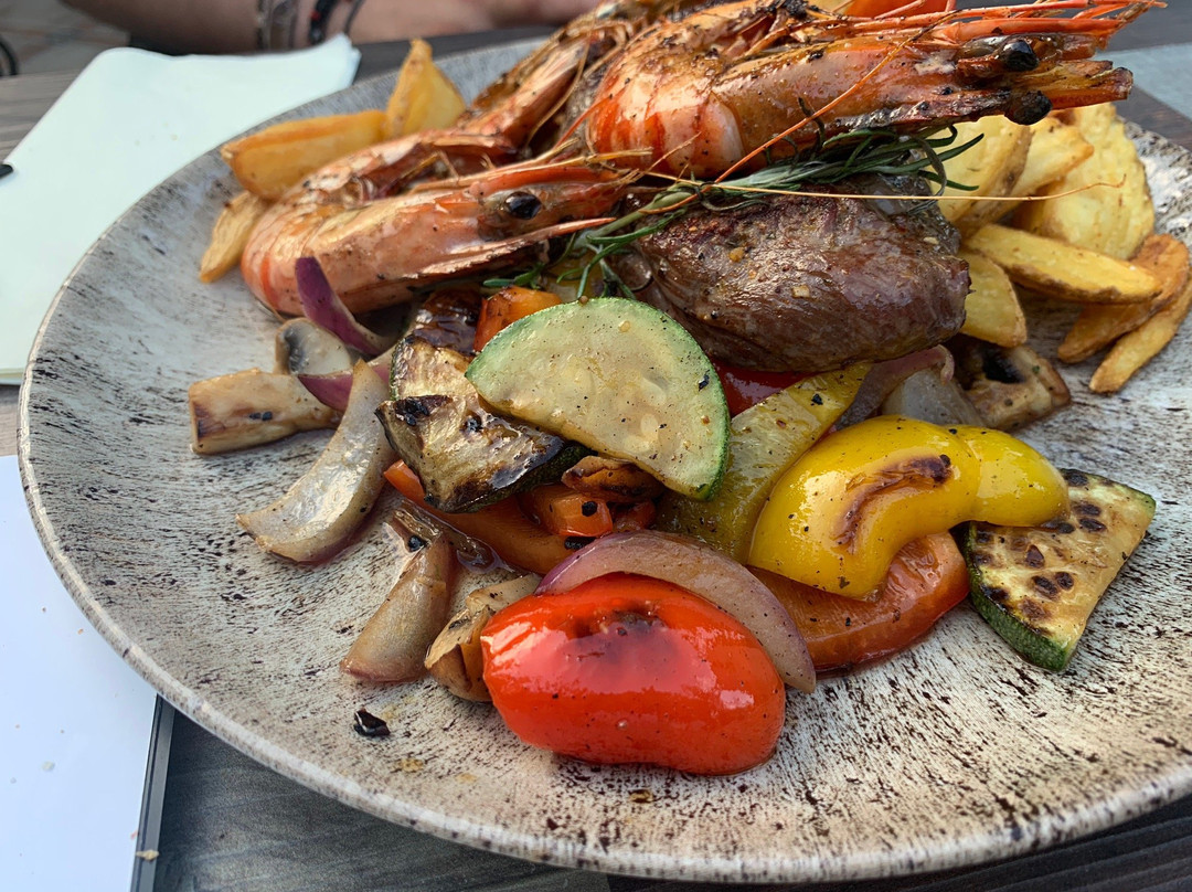 Platan Garden Restaurant & Rooms主图