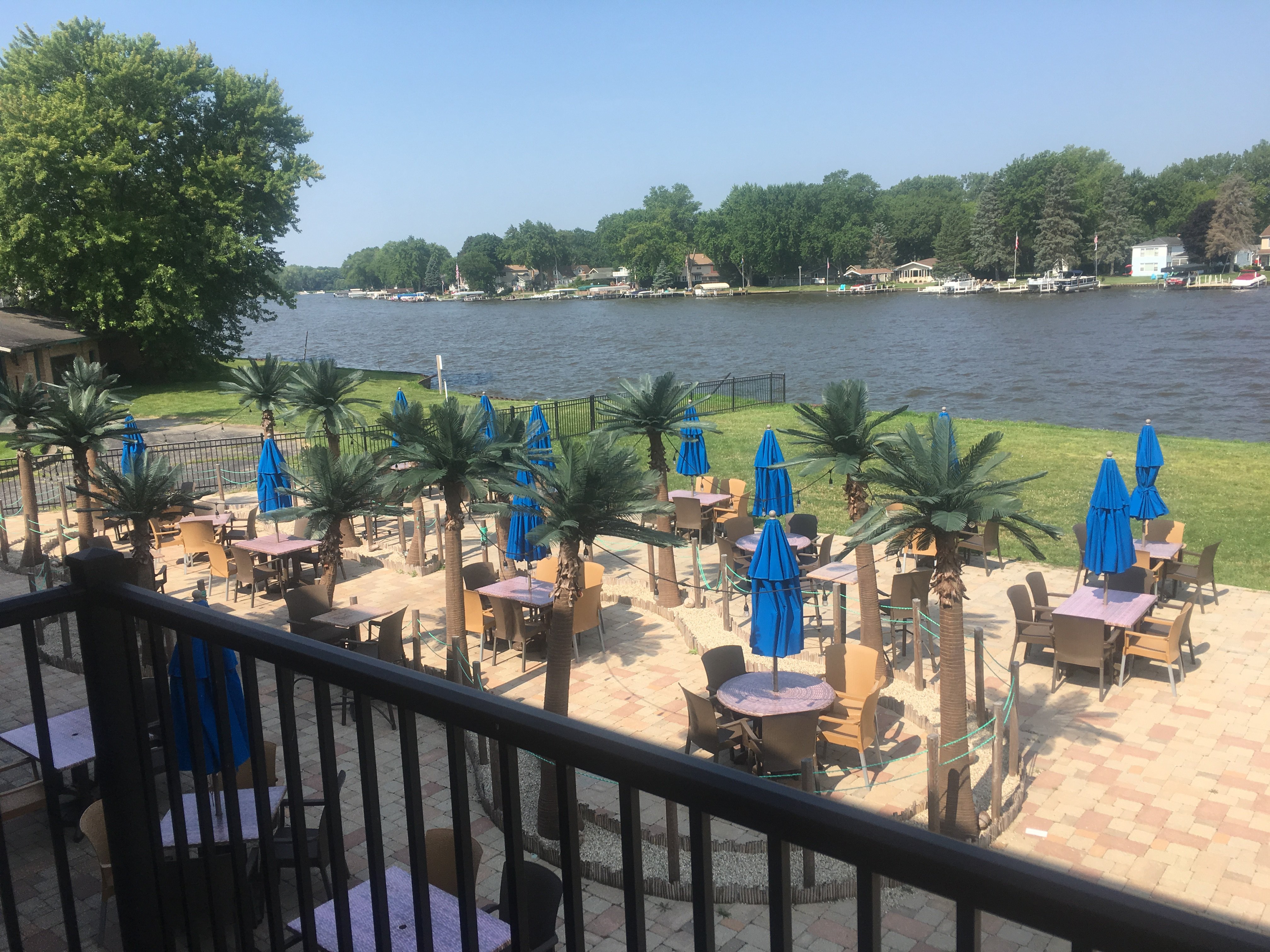 WaterFront Hotel & Marina-餐饮