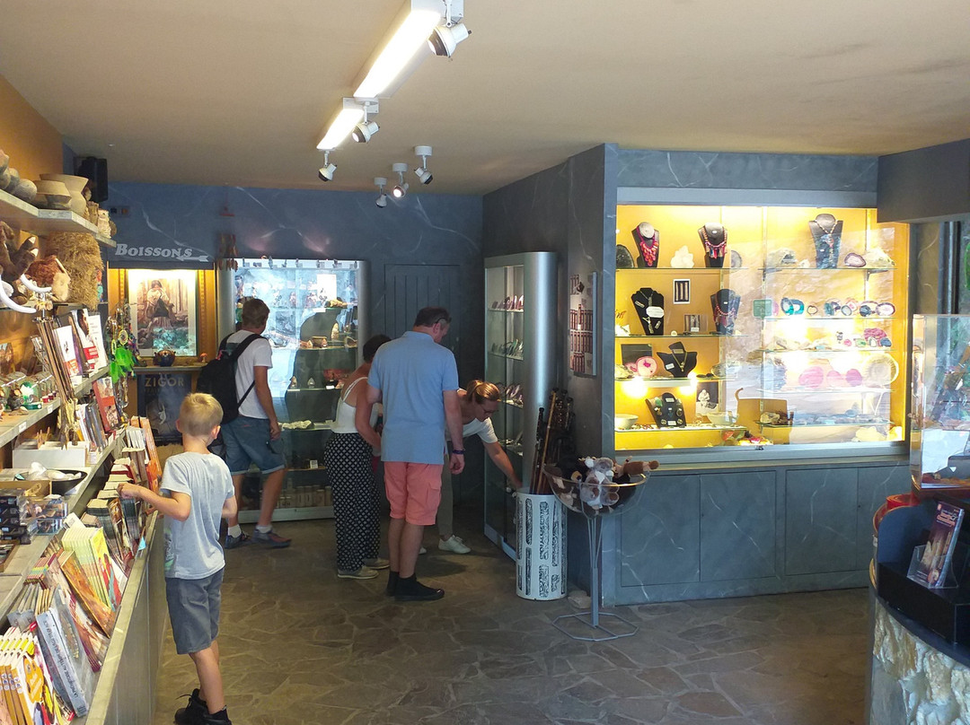 Grottes d'Isturitz & Oxocelhaya-Saint-Martin-d'Arberoue必去景点