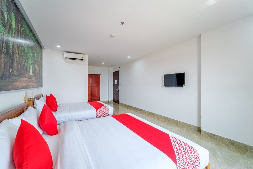 Capital O 215 An Duc Hotel Da Nang主图