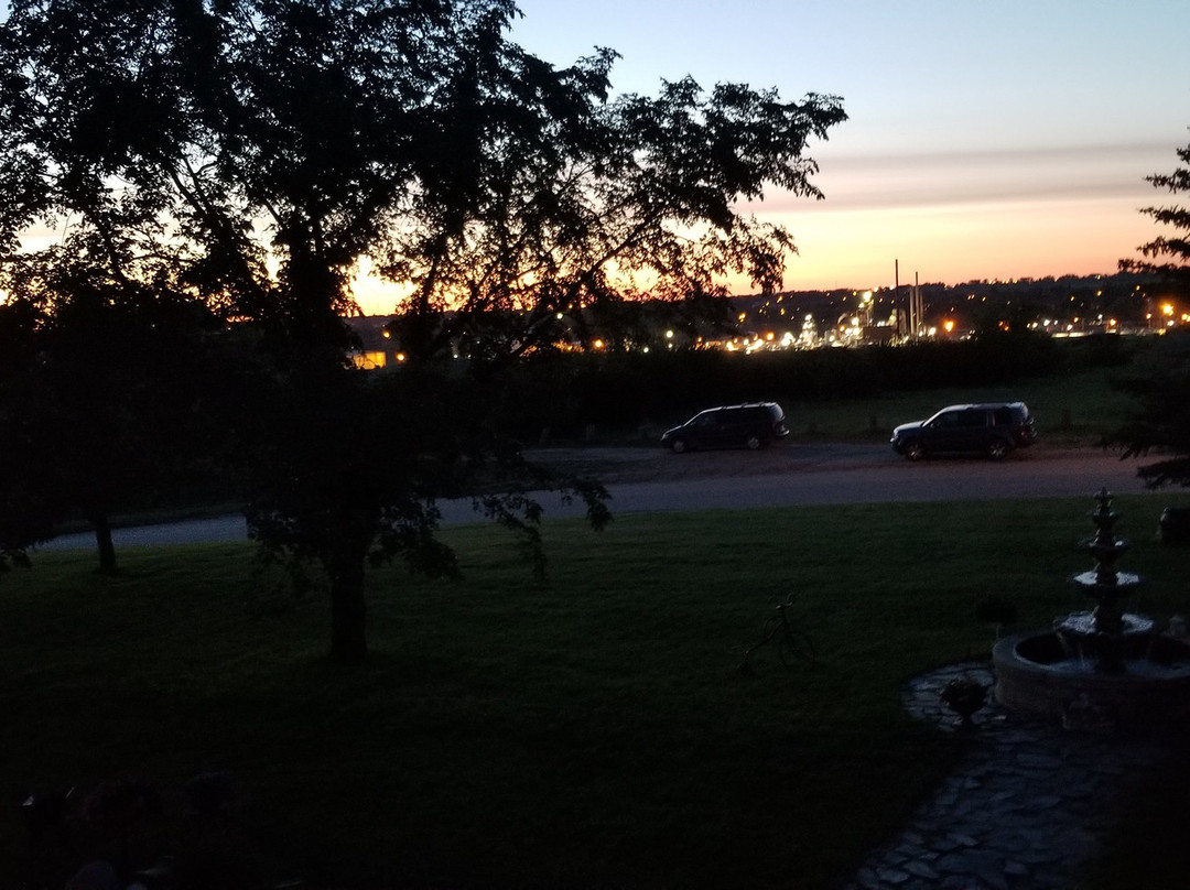 Wakamow Heights Bed and Breakfast主图