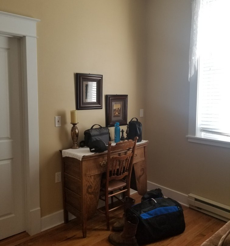 The Grand Hotel Big Timber主图