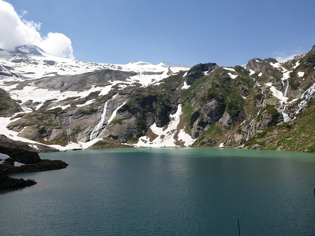 Lago di Robiei景点图片
