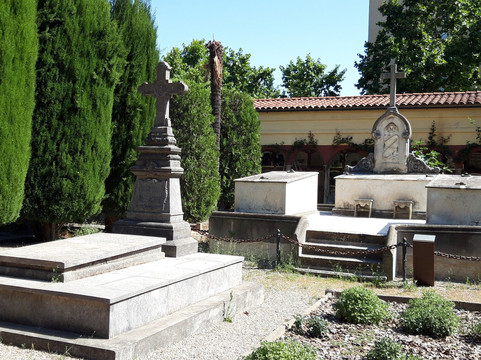 Cementiri Vell d'Igualada-伊瓜拉达必去景点