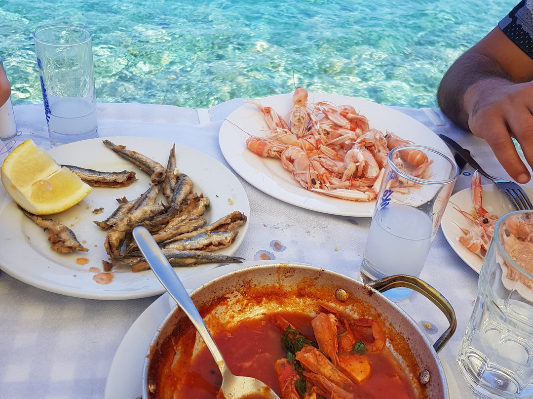 Platana餐馆和美食-Almyra