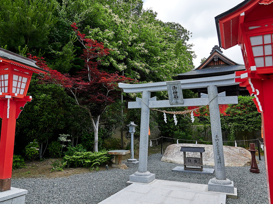 Takayashiki Inari Shrine景点图片