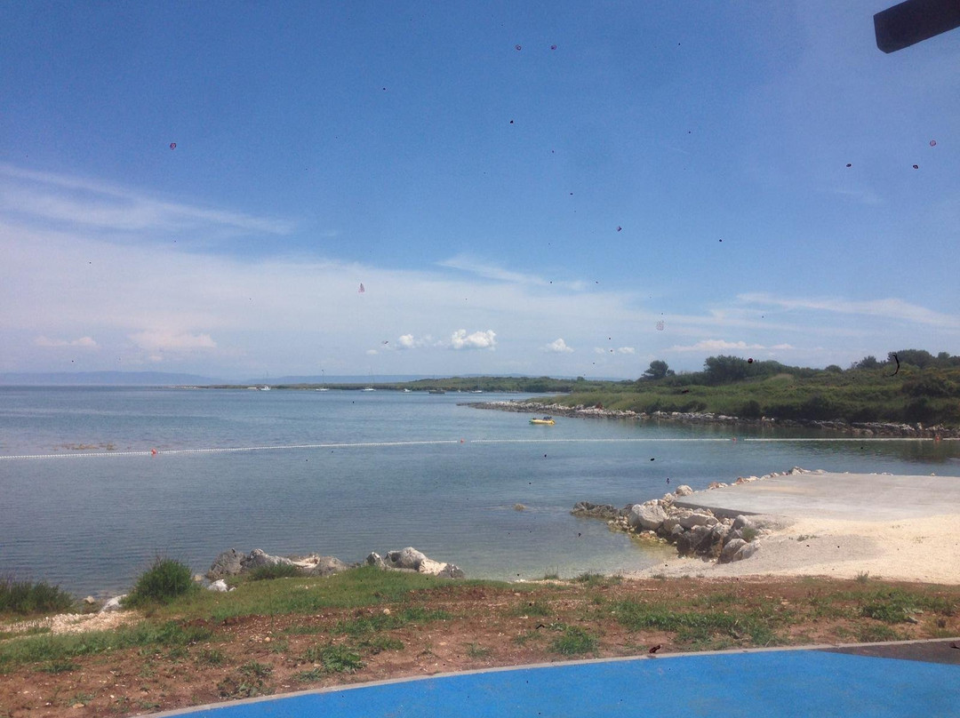 Bura Bora diving center-Liznjan必去景点