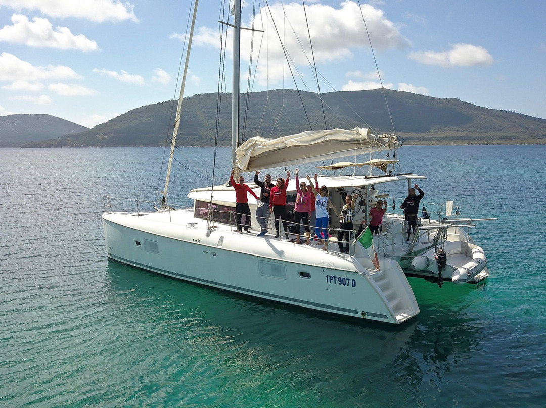 Catamarano Alghero Windsardinyasail-阿尔盖罗必去景点