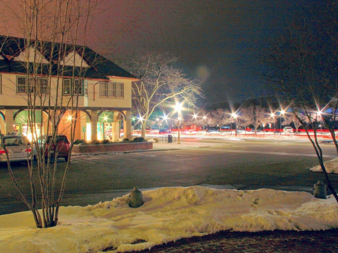 Market Square-Lake Forest必去景点