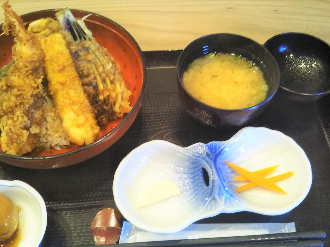 彩十 斉藤商店さかな屋の2F