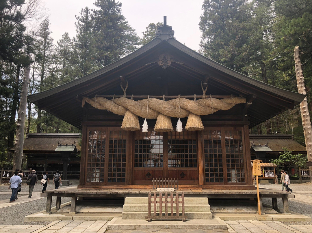 Suwa Taisha Shimosha Harumiya景点图片