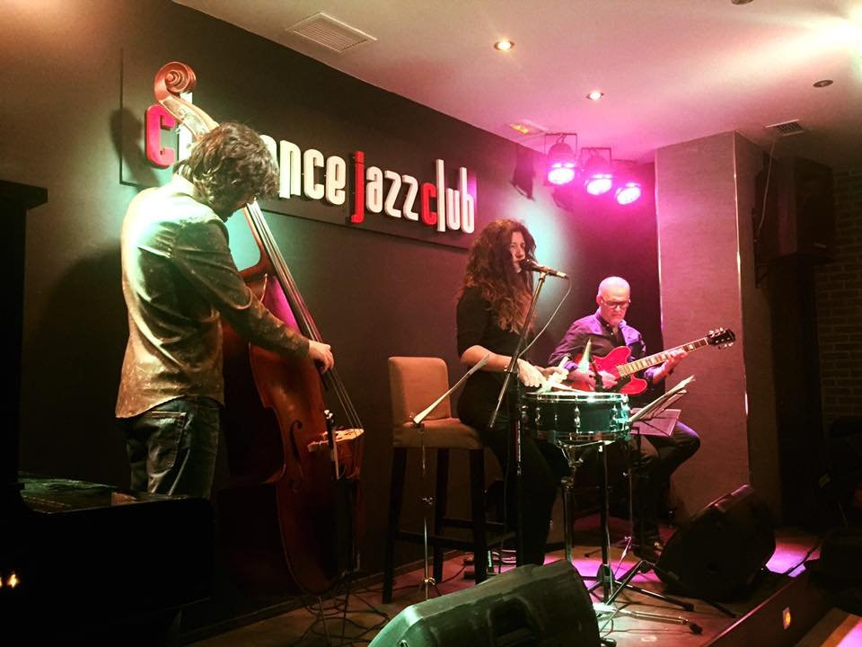 Clarence Jazz Club-托雷莫里诺斯必去景点