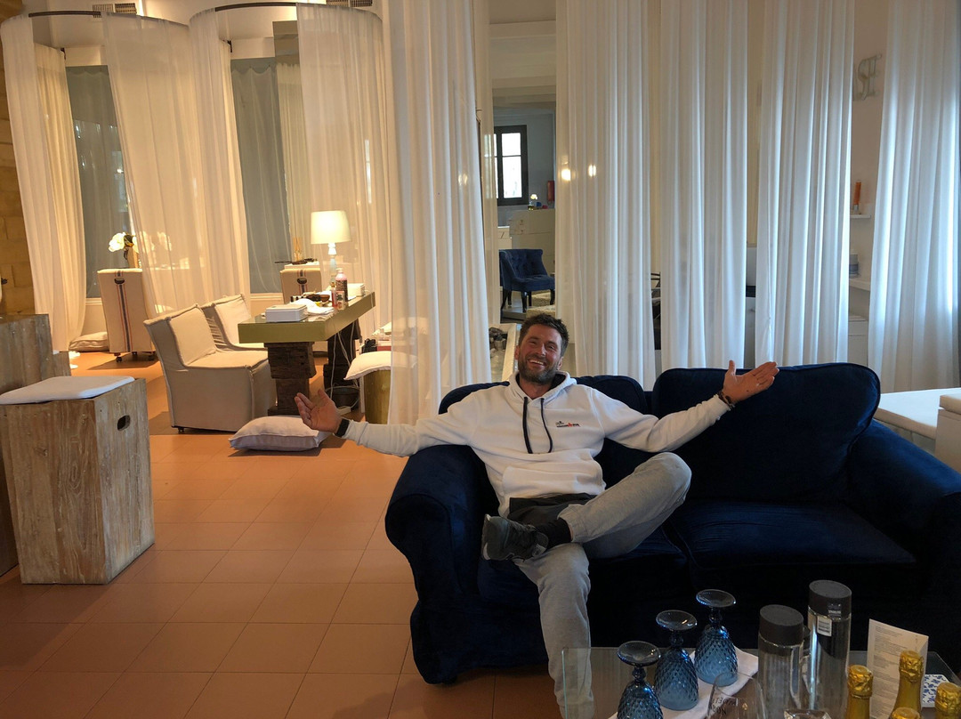 Beauty Lounge-Gialova必去景点